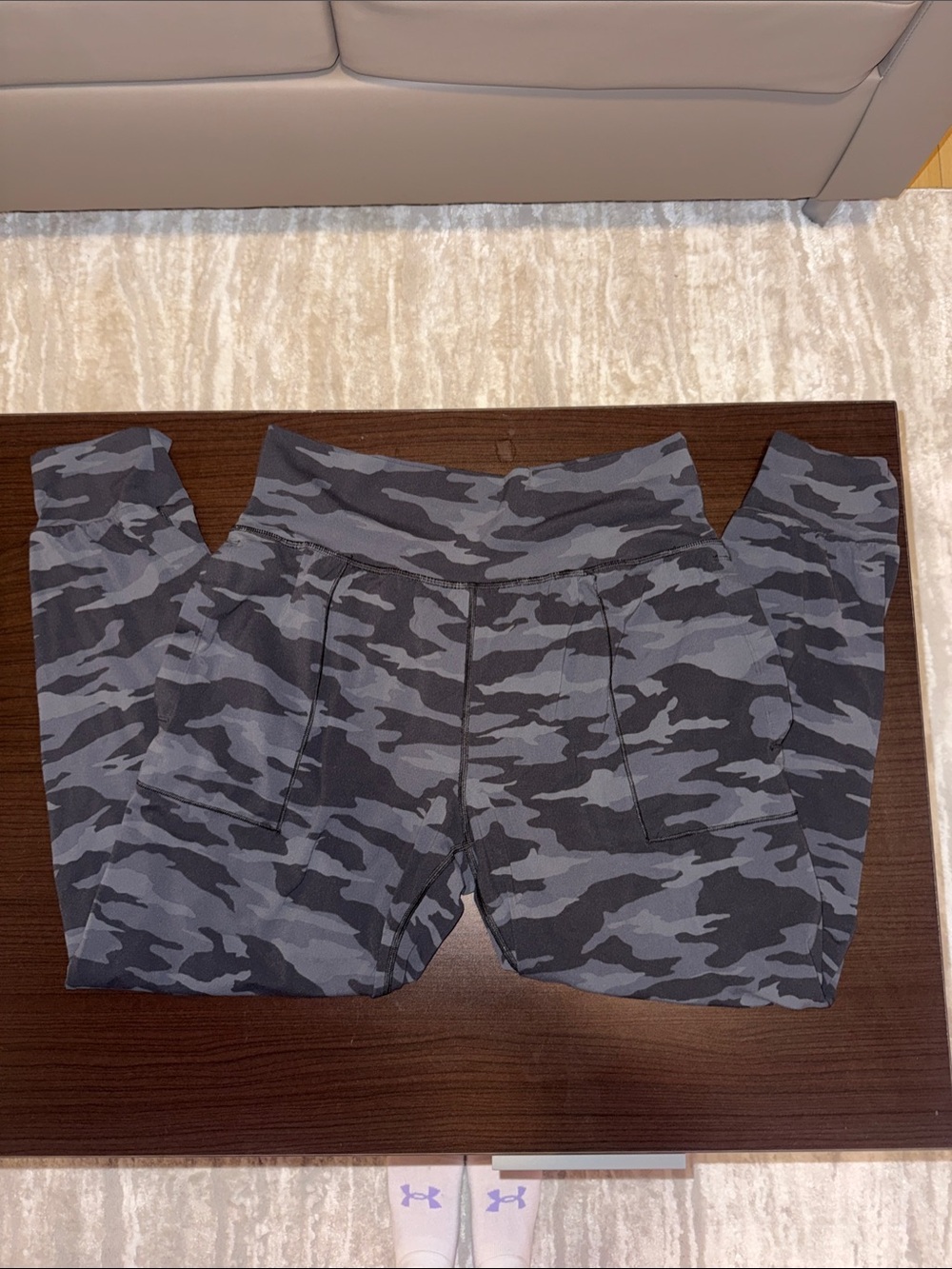 Athleta Women’s Gray and Black Camo Leggings